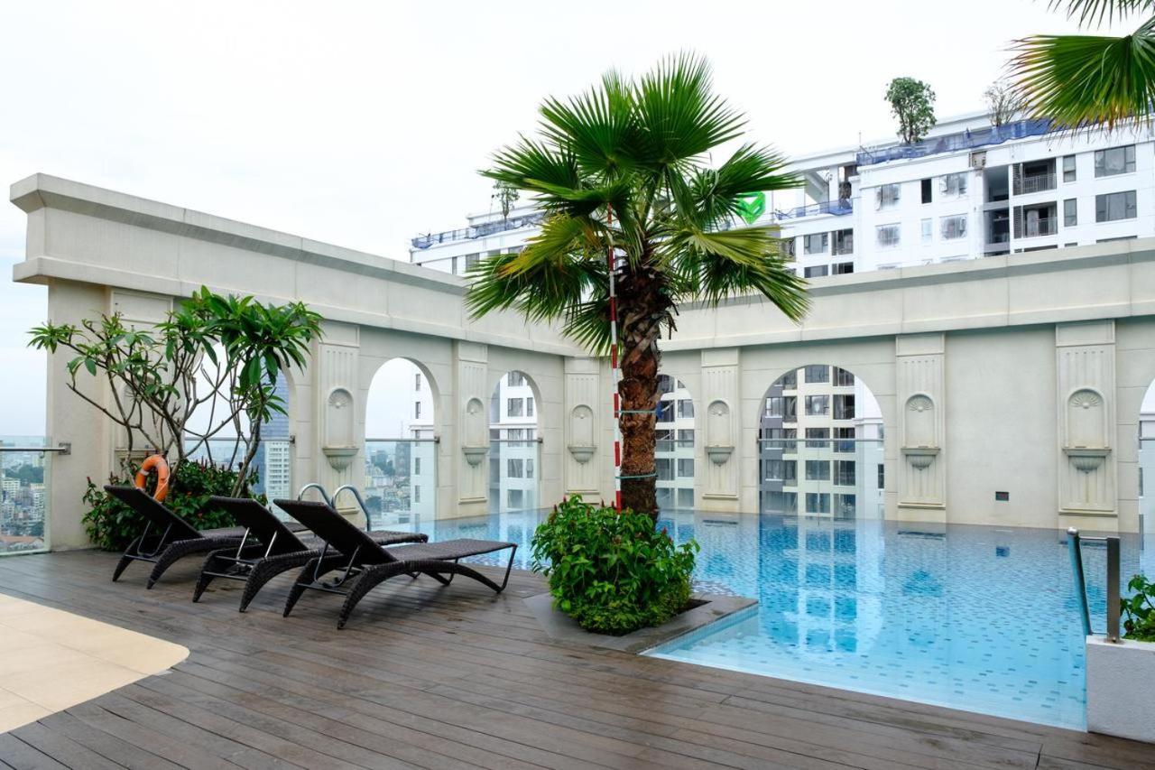 Khách sạn hẻo lánh Diamond Luxury Bach Dang River