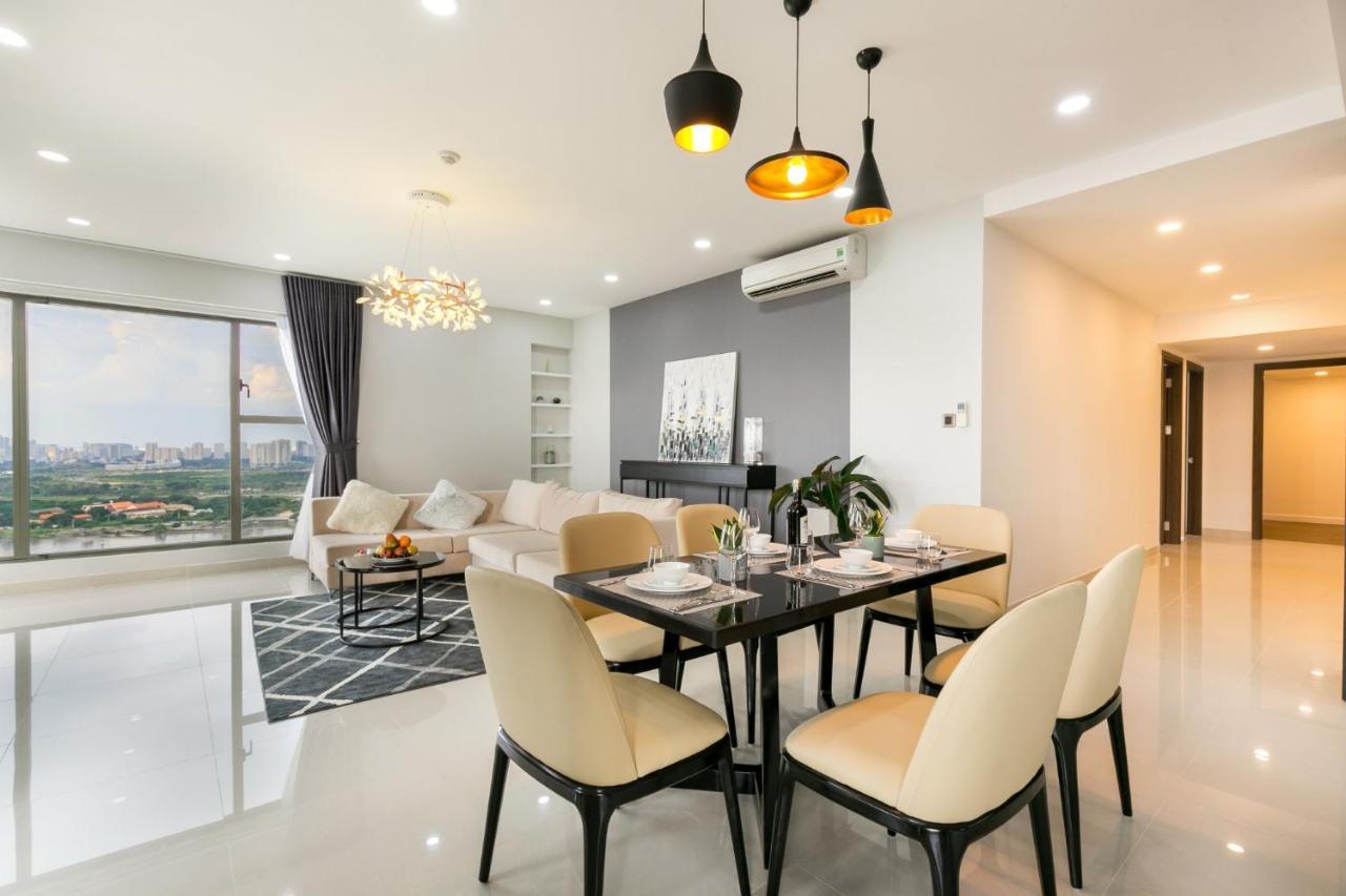 Khách sạn hẻo lánh Diamond Luxury Bach Dang River